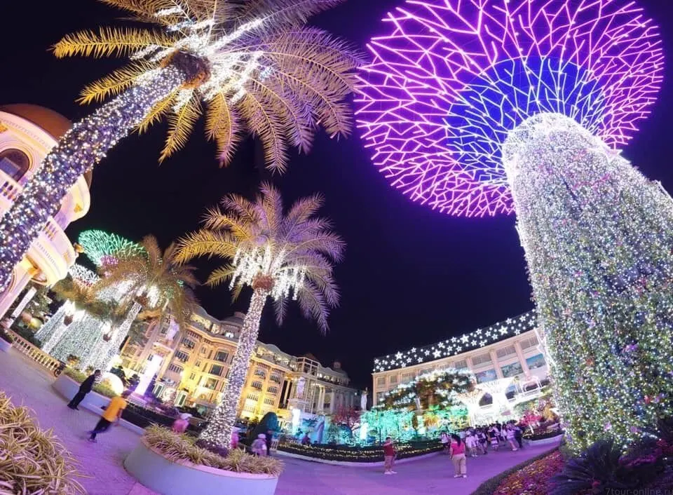 Pattaya'dan Baan Sukhawadee tavuk kralı sarayı akşam turu