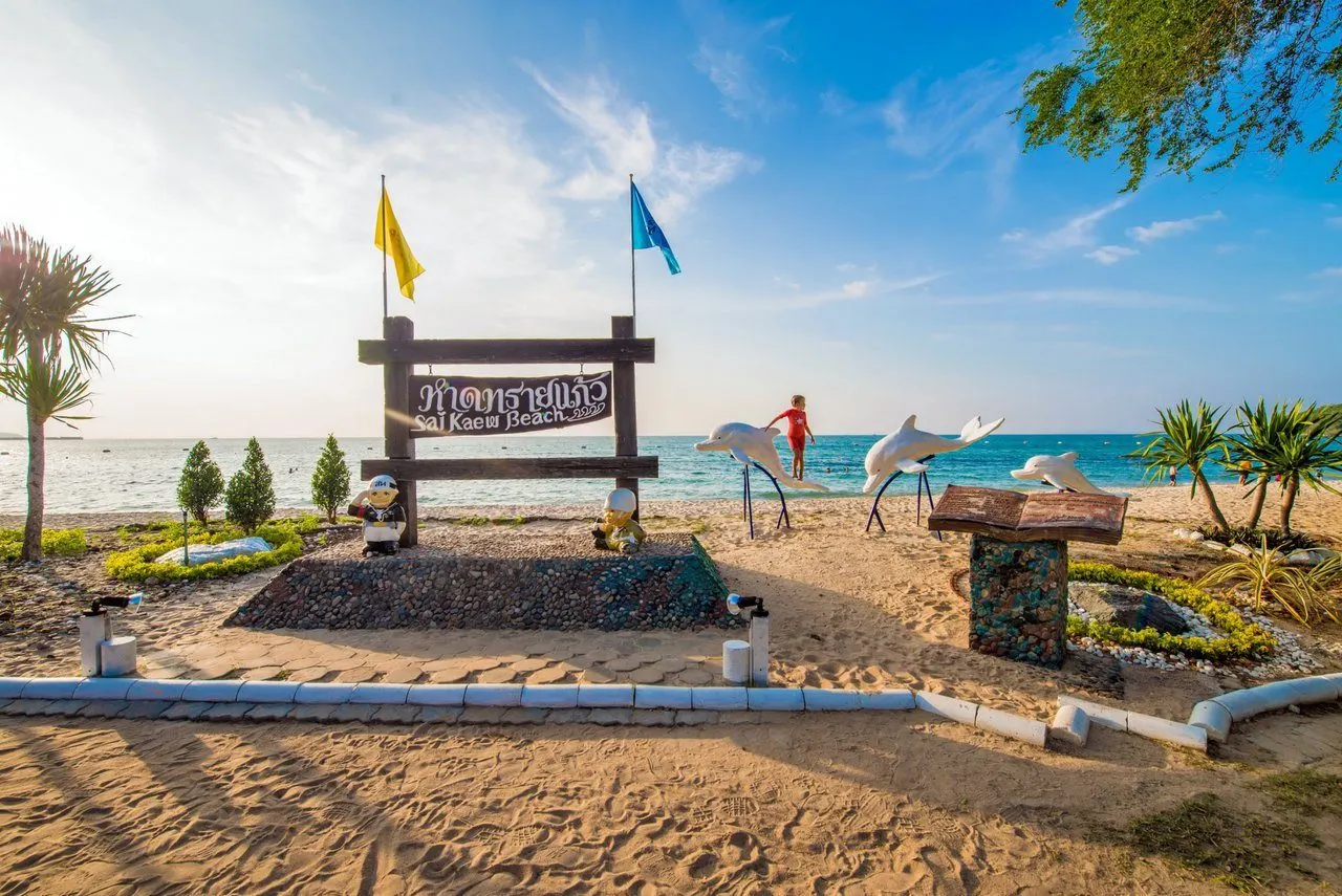 Pattaya çıkışlı Sai Kaew askeri plajı günübirlik turu