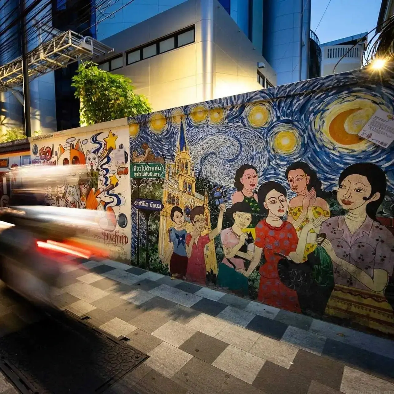 Bangkok Day Trip from Pattaya: Temples, River Cruise and Show