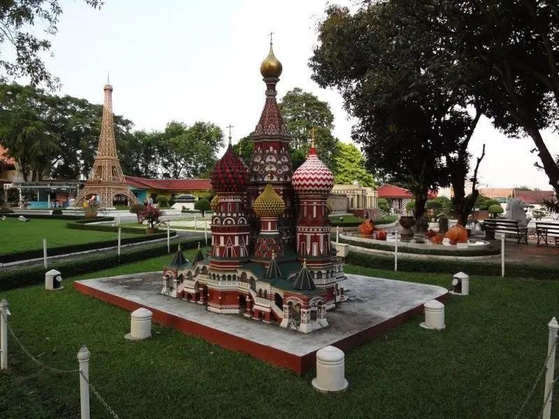Mini Siam Pattaya Evening Tour With Hotel Transfer