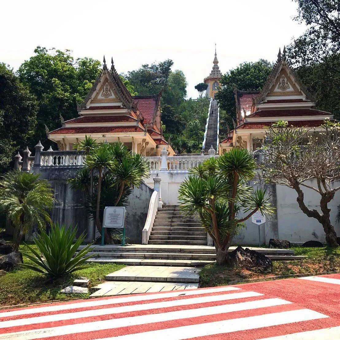 Pattaya'dan Wat Yan tapınak kompleksi ve Karen köyü turu