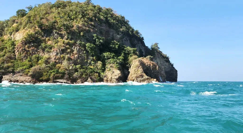 Pattaya 5 Islands Speedboat Tour with Snorkelling