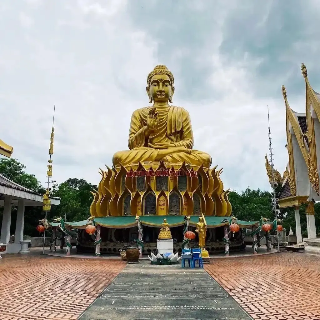Pattaya'dan 5 harika turu: Ejderha Tapınağı, Maeklong ve Amphawa