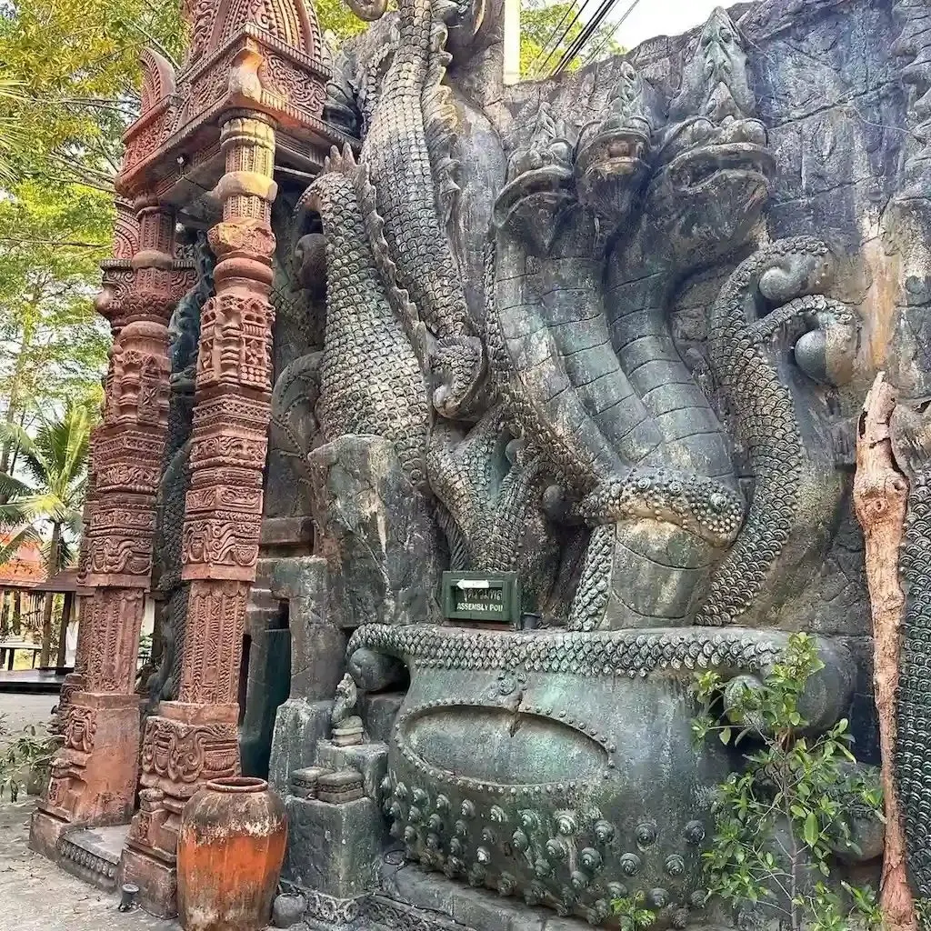 Pattaya Insta Tour: Small-Group Photo Sightseeing Day