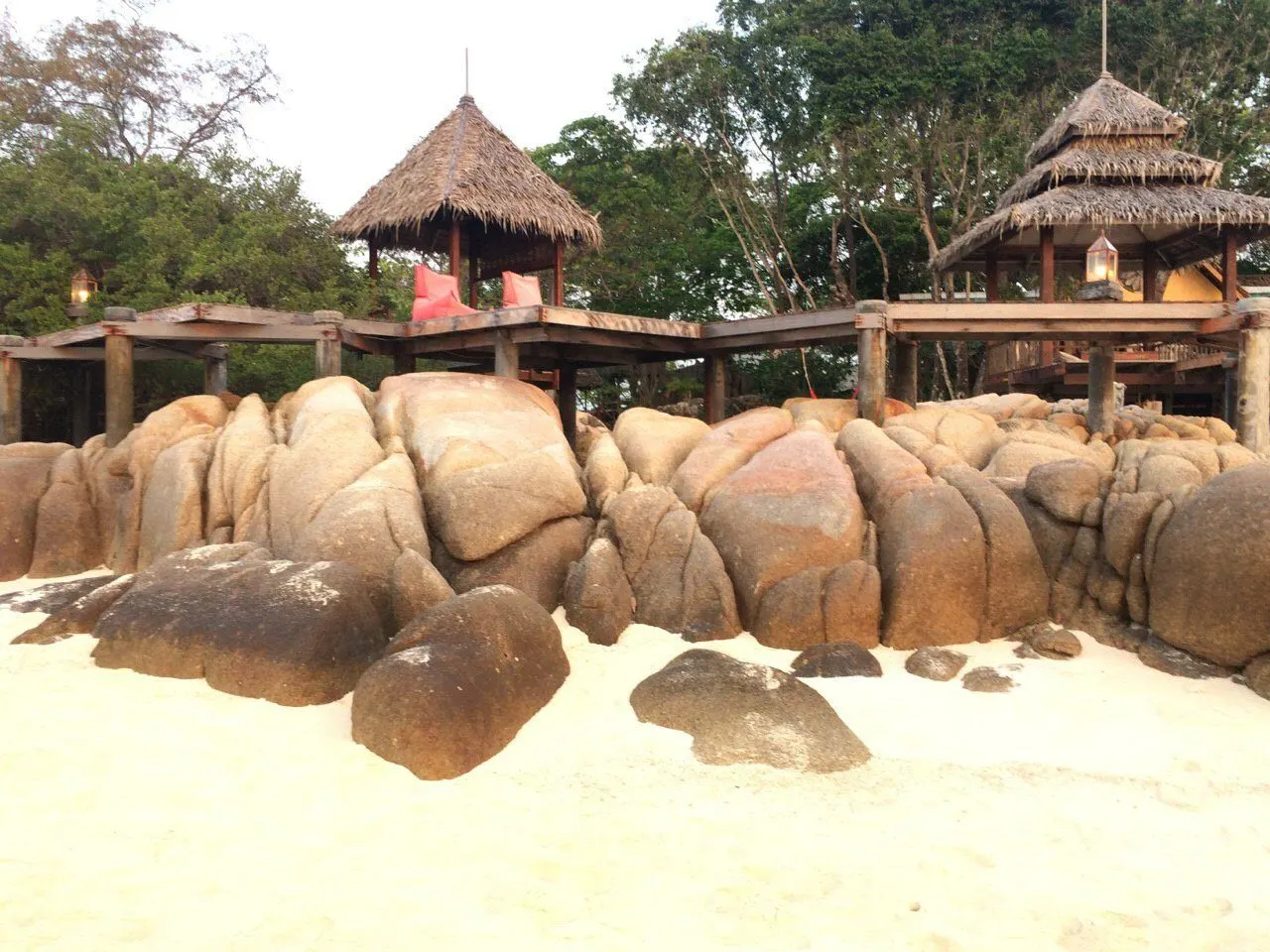Koh Mun Nork Thai Maldives 2-Day Island Stay from Pattaya