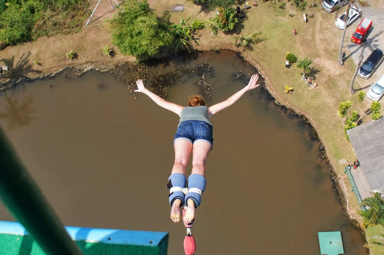 Pattaya'da bungee jumping ve Human Slingshot deneyimi