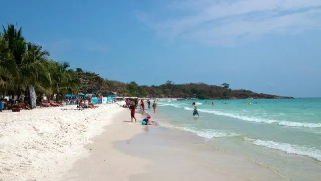 Pattaya çıkışlı Sai Kaew askeri plajı günübirlik turu
