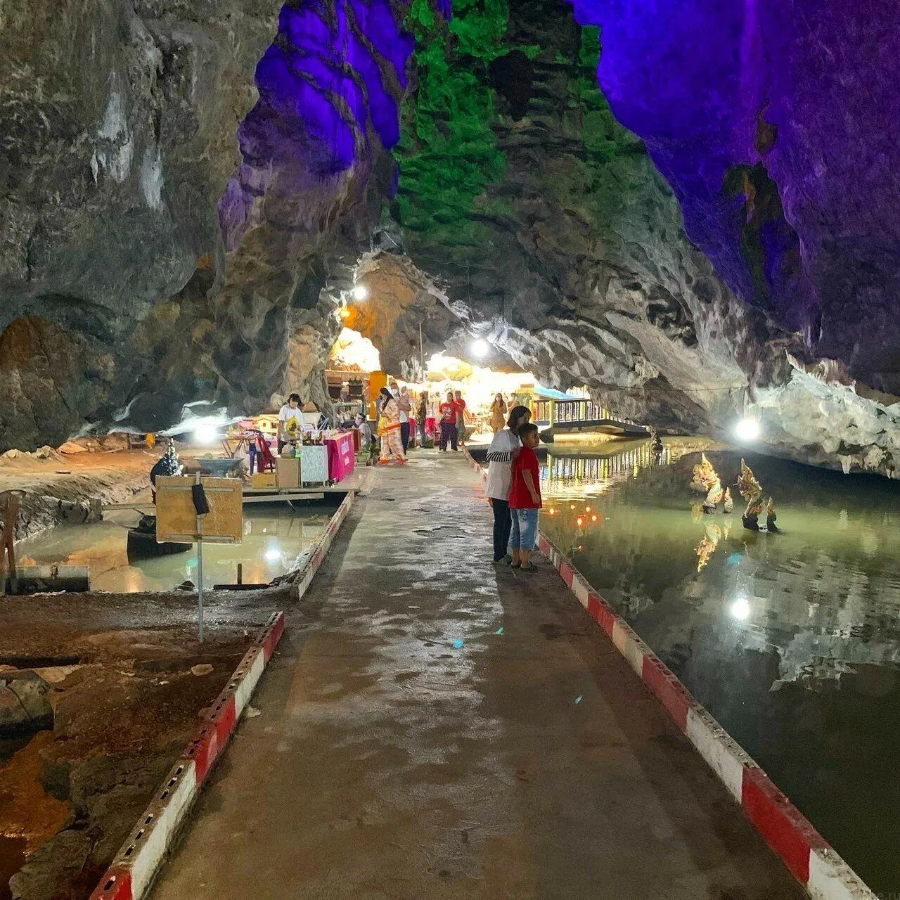 Pattaya'dan Ratchaburi turu: alpaka parkı, mağara ve kaplıcalar