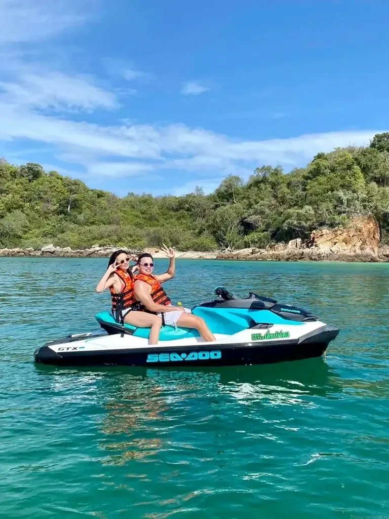 Pattaya'da jet ski ile ada turu ve şnorkel