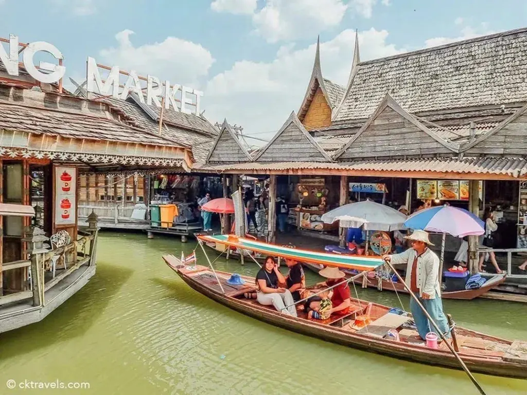 Pattaya Evening City Tour with Dinner and Cabaret Show