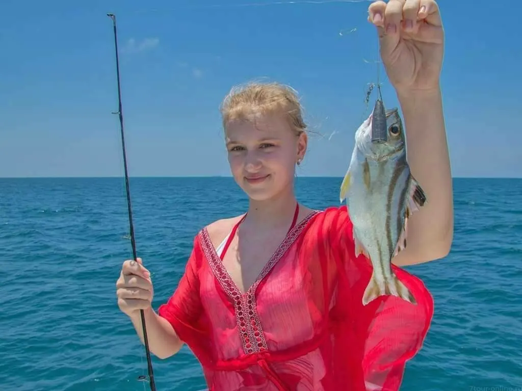 Pattaya Garfish Fishing Trip by Speedboat