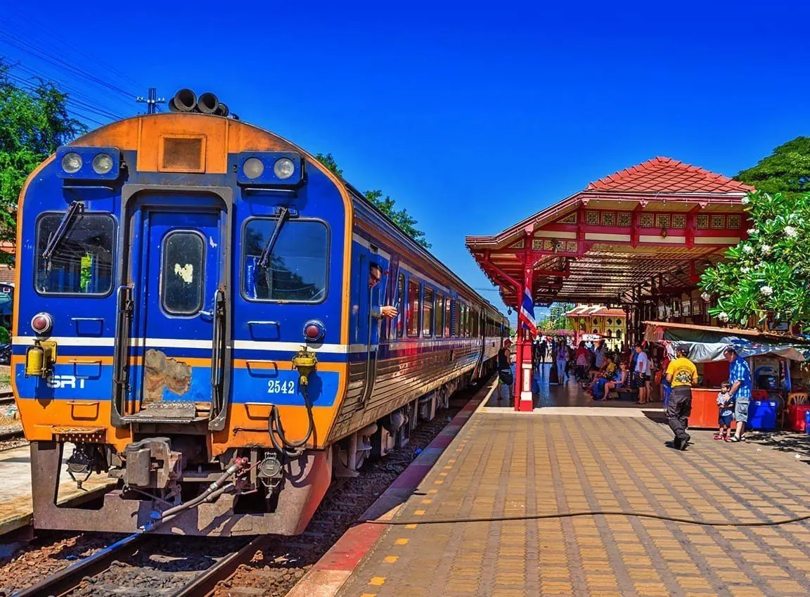Royal Hua Hin and Sam Roi Yot 2-Day Tour from Pattaya