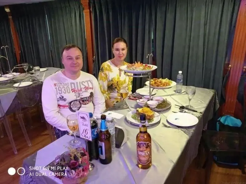 Pattaya All Star Evening Cruise with Tiffany Show Stars