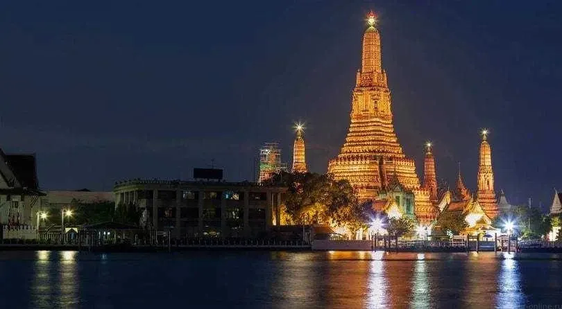 Bangkok Day Trip from Pattaya: Temples, River Cruise and Show