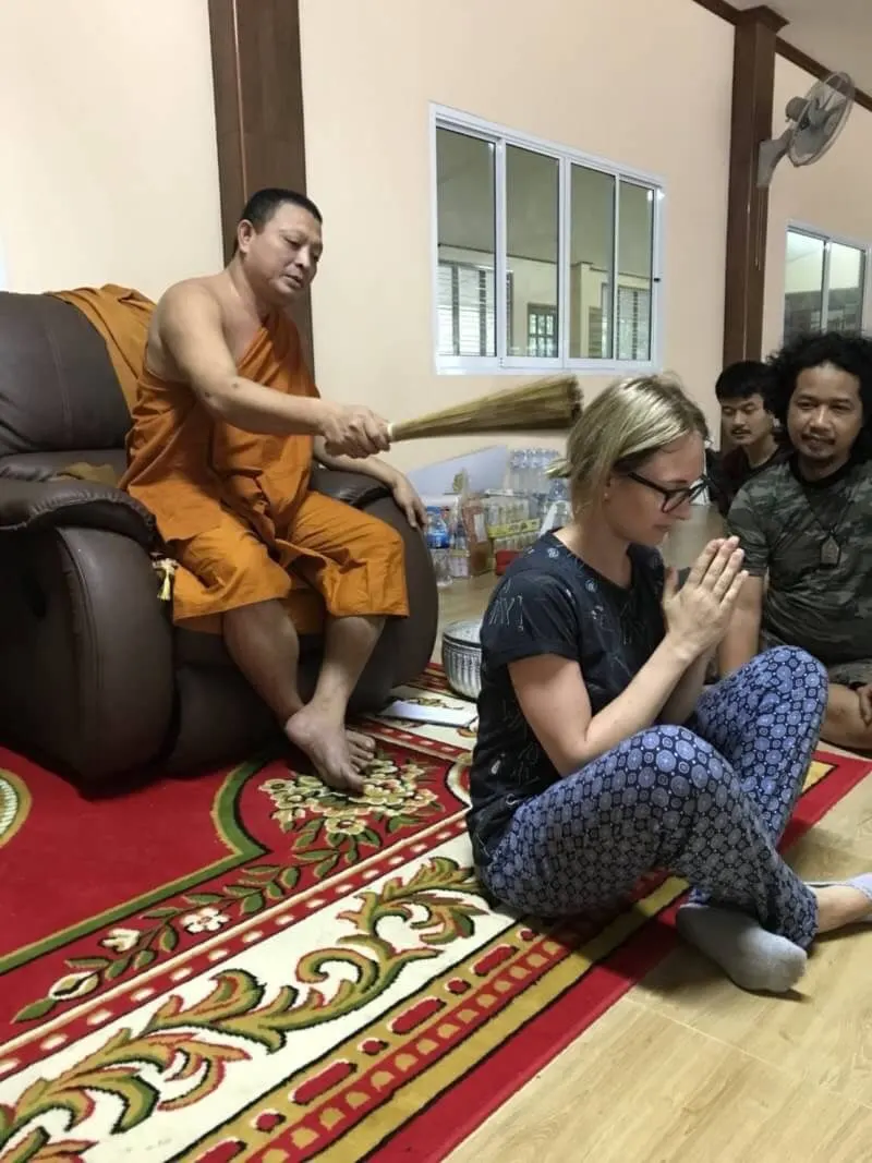 Pattaya'dan Sak Yant kutsal dövme turu