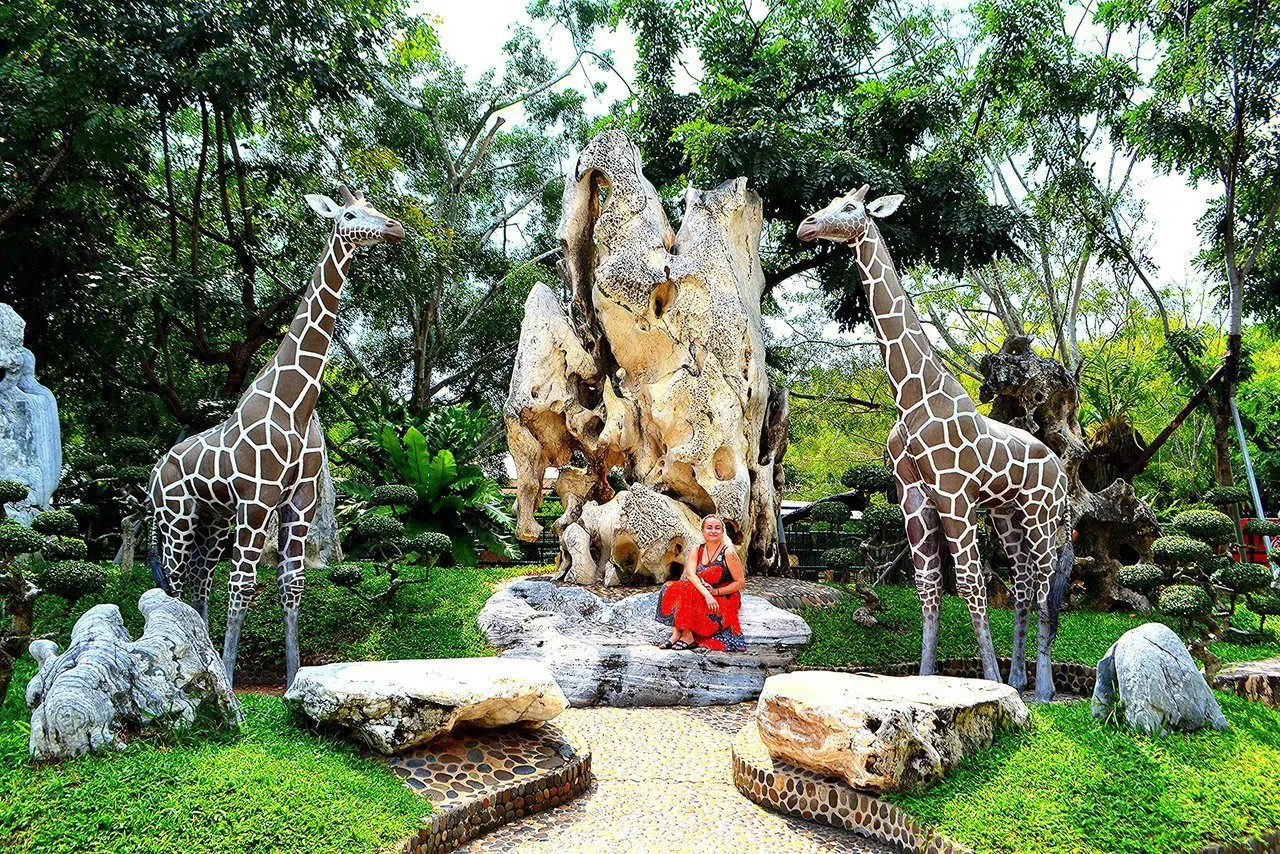 Pattaya timsah çiftliği ve Milyon Yıllık Taş Parkı turu
