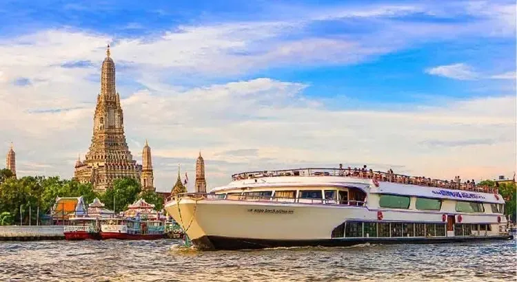 Evening Bangkok From Pattaya: Dinner Cruise and Calypso Show