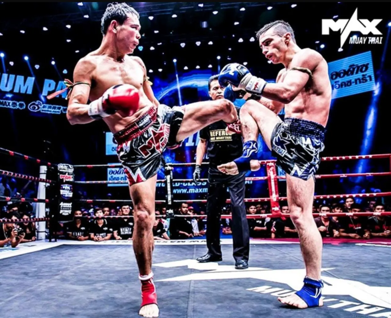Muay Thai Boxing Night at Max Stadium in Pattaya
