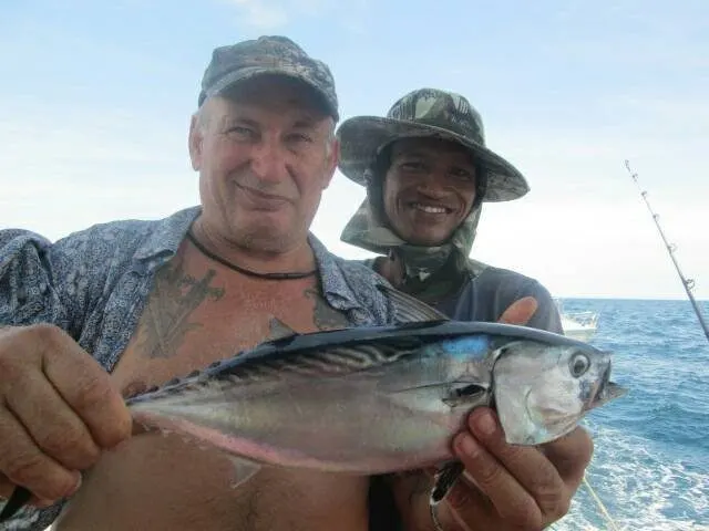 Pattaya Deep Sea Fishing Trip in the Gulf of Thailand