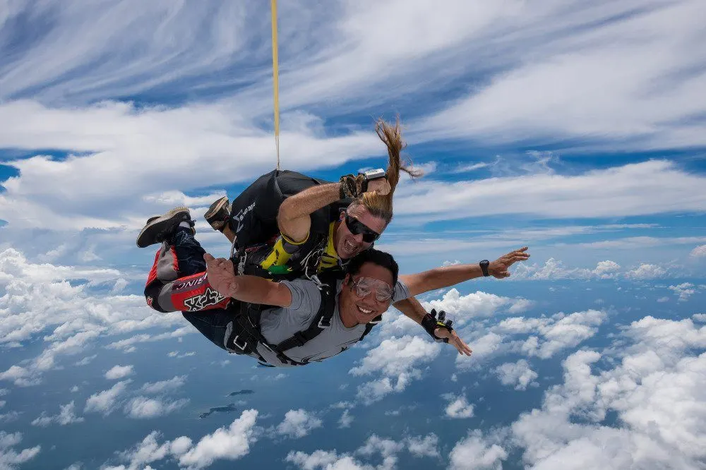 Tandem Skydiving in Pattaya from 4,000 Metres