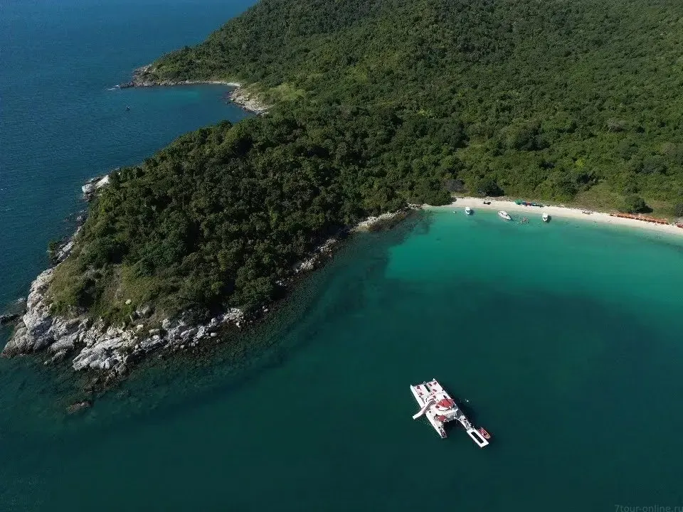 Pattaya Catamaran Sunset Cruise to Ko Phai and Ko Rin