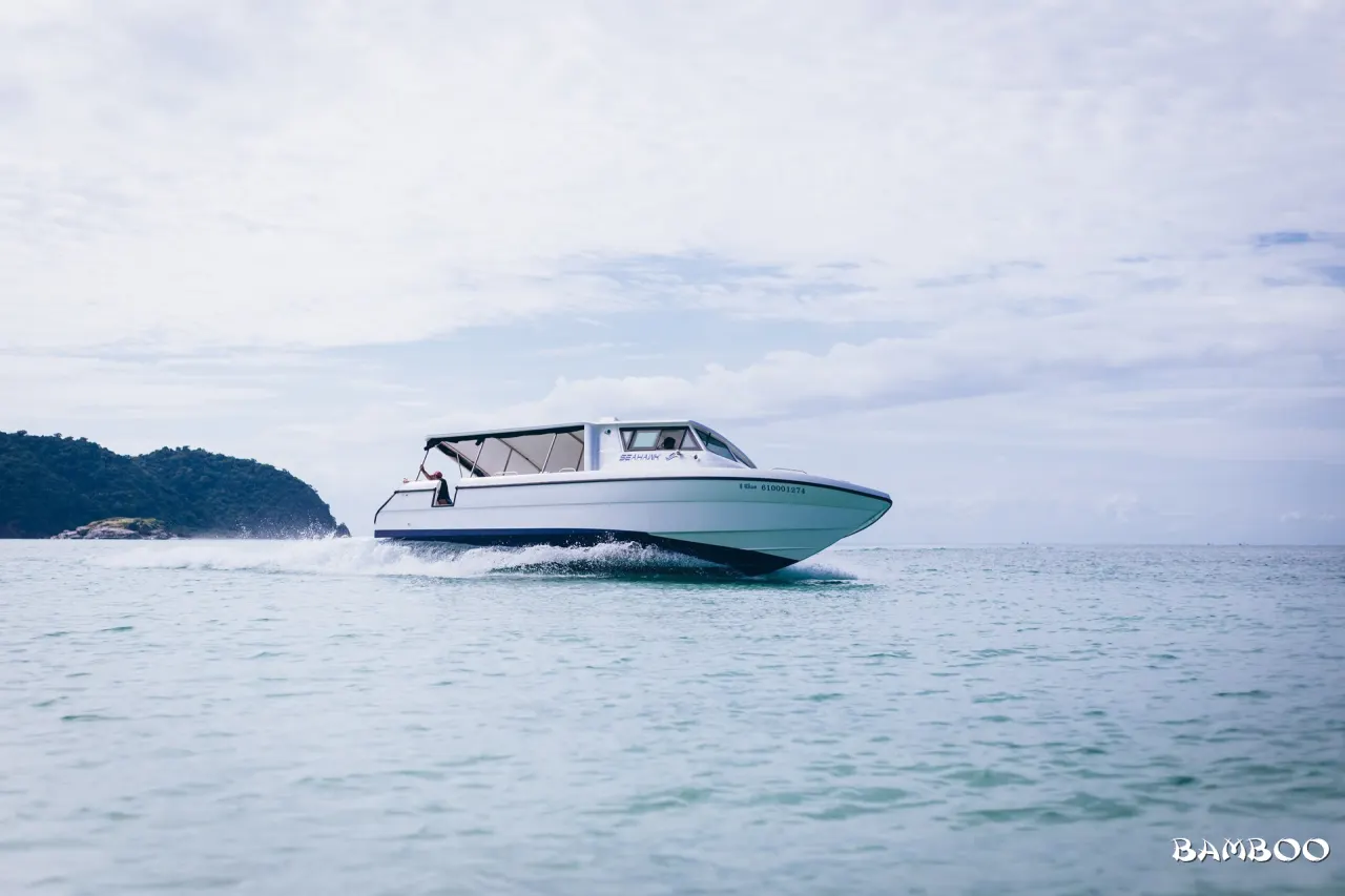 Pattaya'dan Ko Phai (Bambu) adası sürat teknesi turu