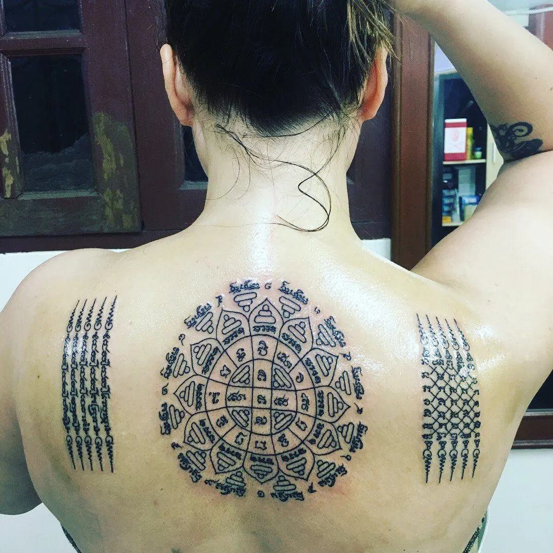 Pattaya'dan Sak Yant kutsal dövme turu