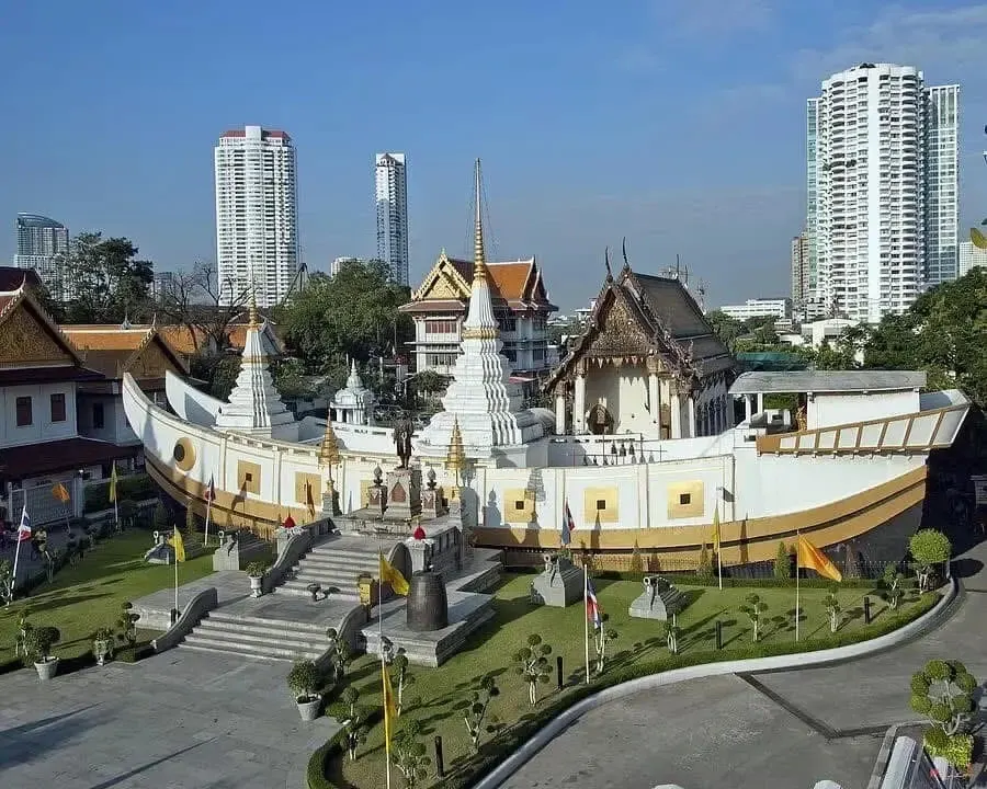 Evening Bangkok From Pattaya: Dinner Cruise and Calypso Show