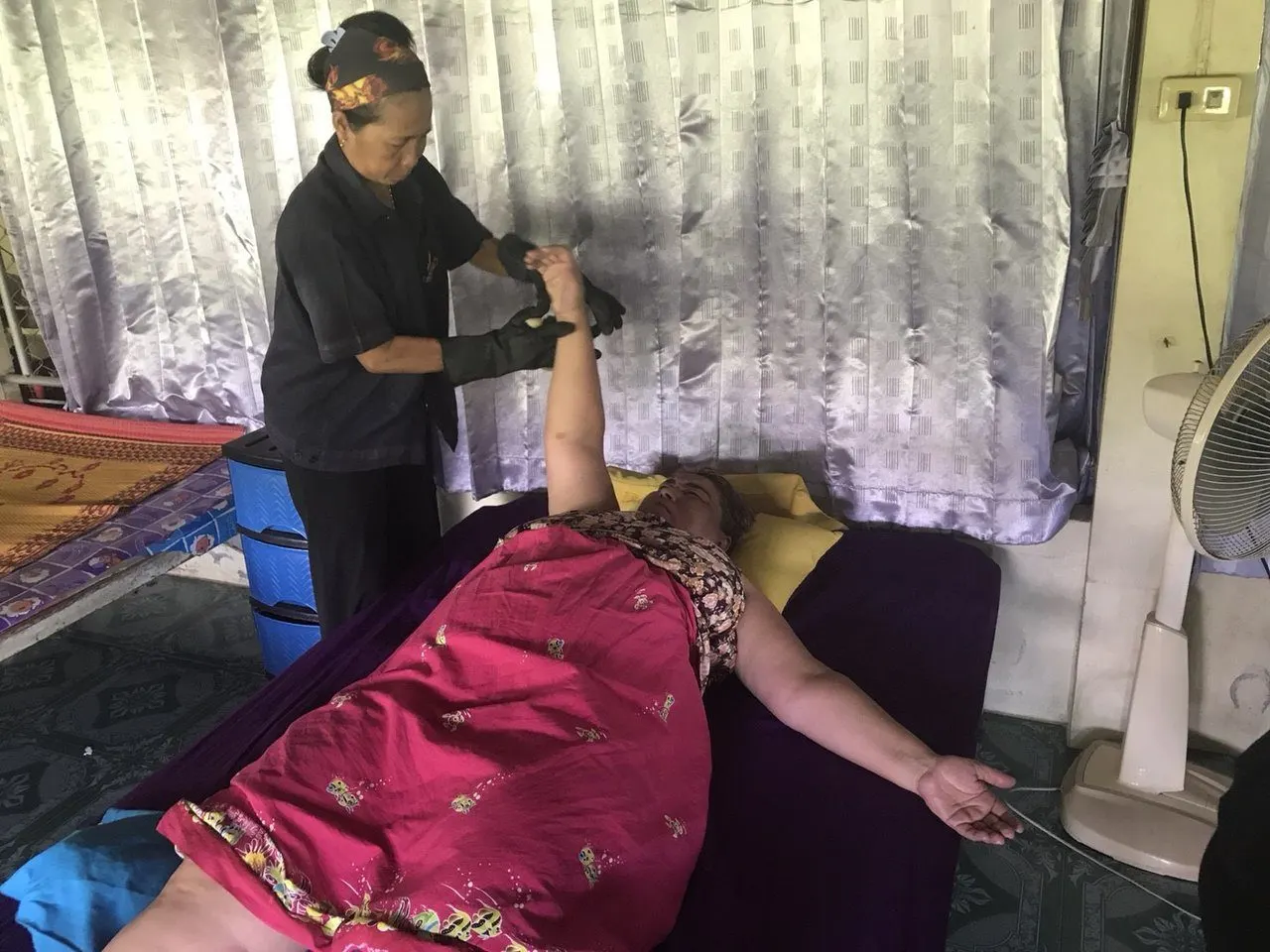 Pattaya'dan Wat Ban Don manastırında şifalı bitkisel masaj turu