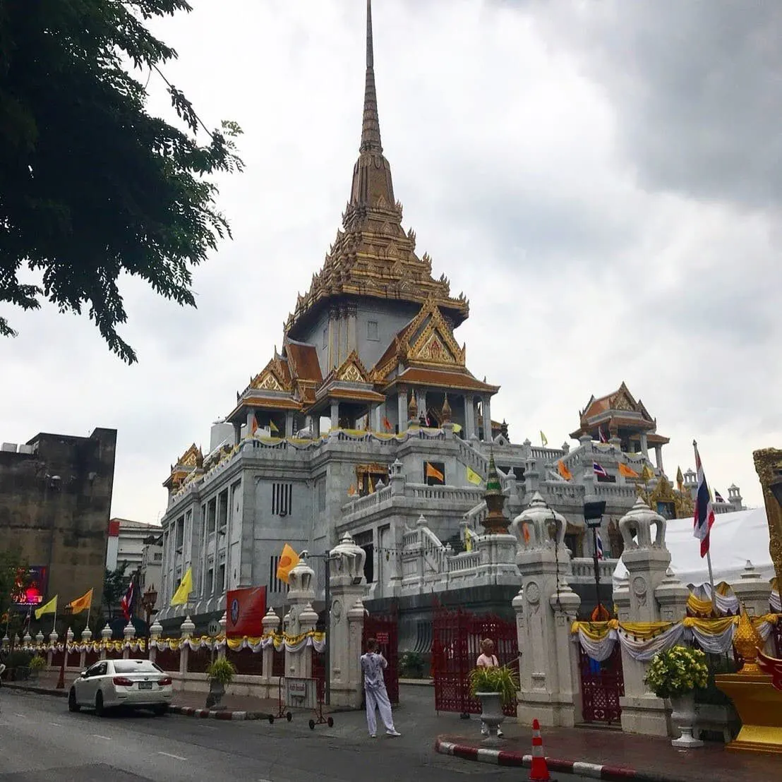 Evening Bangkok, Mahanakhon Skywalk and Chao Phraya Dinner Cruise
