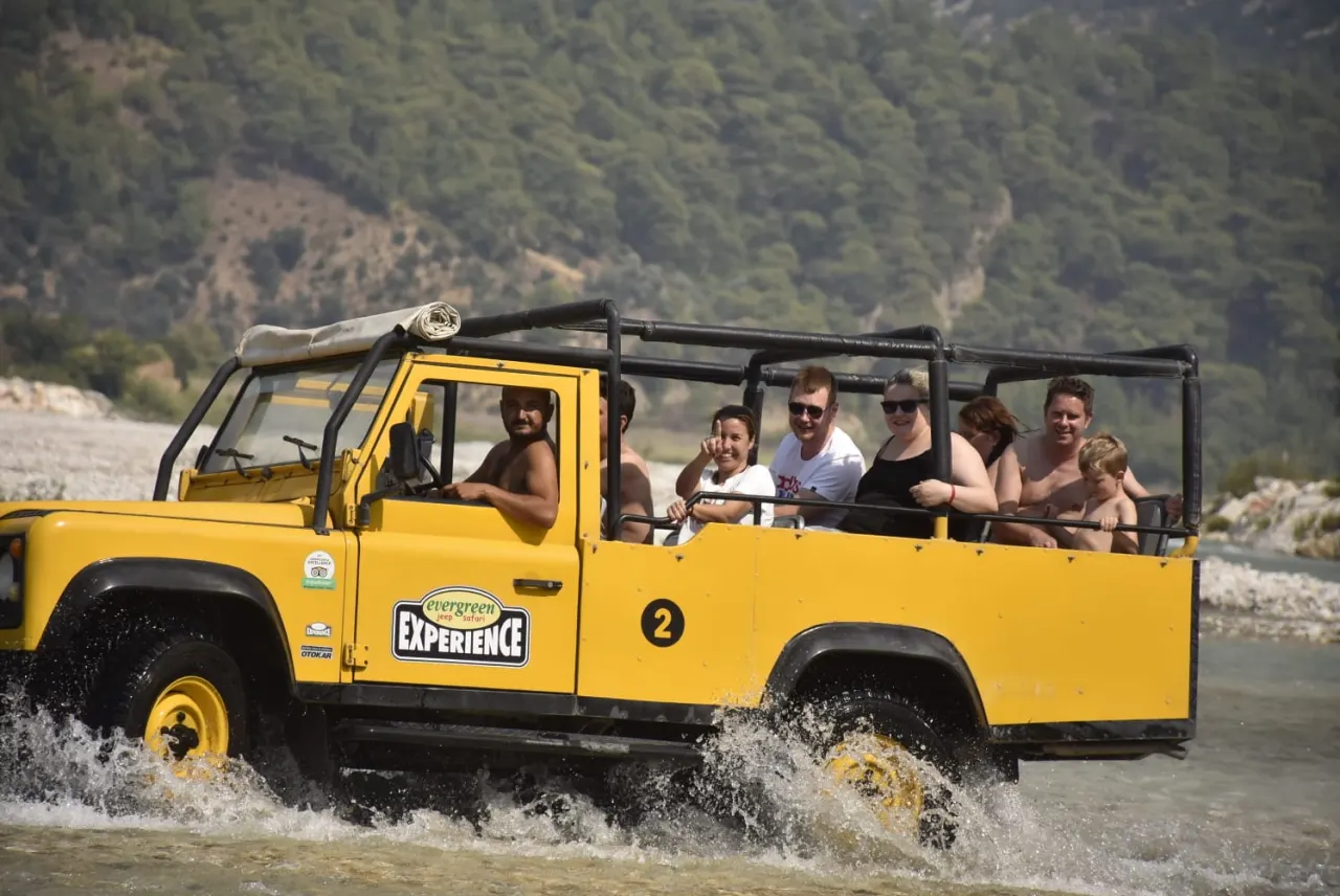 Canyon & Waterfall Jeep Safari
