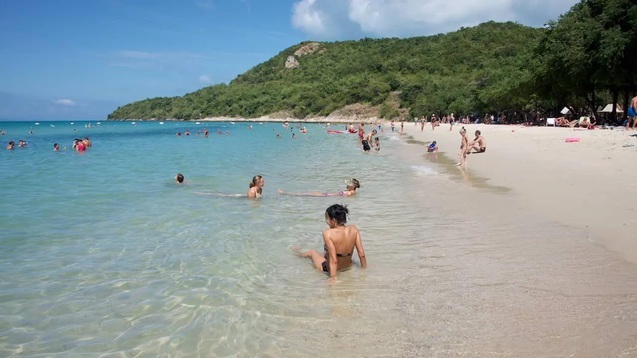 Pattaya çıkışlı Sai Kaew askeri plajı günübirlik turu