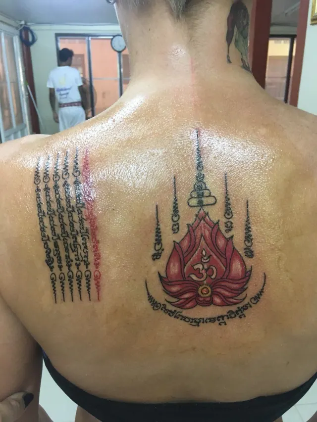 Pattaya'dan Sak Yant kutsal dövme turu thumbnail
