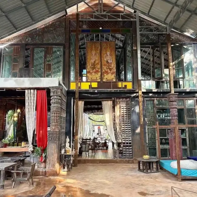 Pattaya Insta Tour: Small-Group Photo Sightseeing Day thumbnail