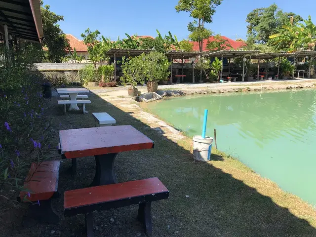 Pattaya'dan göl kenarında piknik ve Sai Kaew plajı turu thumbnail