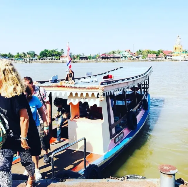 Pattaya'dan mistik Bangkok turu: Ejderha Tapınağı ve Ko Kret thumbnail
