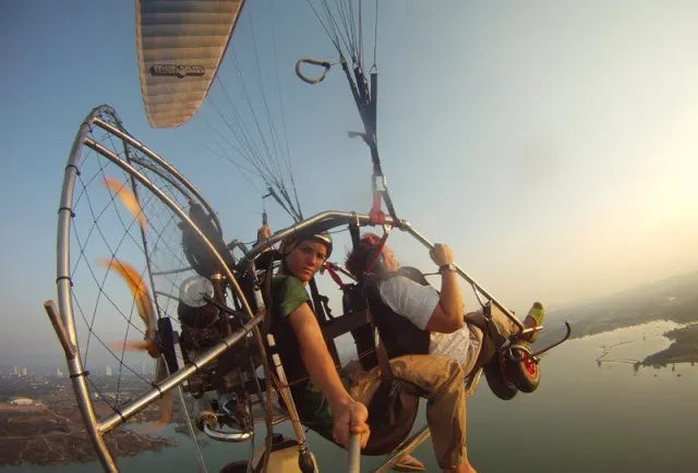Pattaya'da tandem yamaç paraşütü uçuşu thumbnail