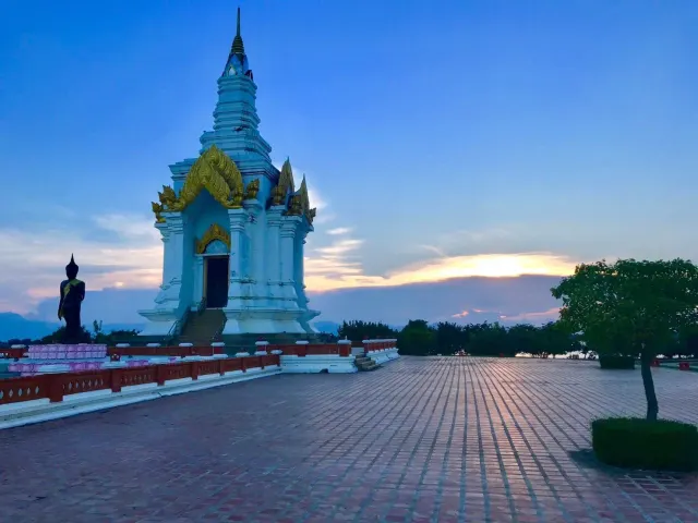 Sukhothai 2-Day Fly Tour from Pattaya thumbnail
