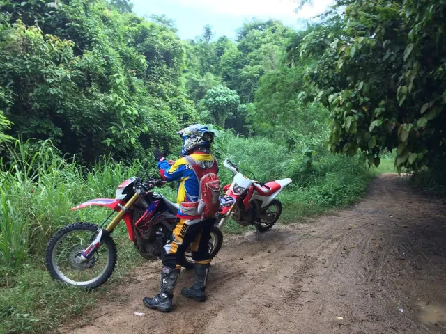 Pattaya'da enduro motosiklet turu thumbnail