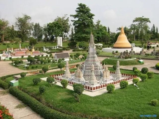 Mini Siam Pattaya Evening Tour With Hotel Transfer thumbnail