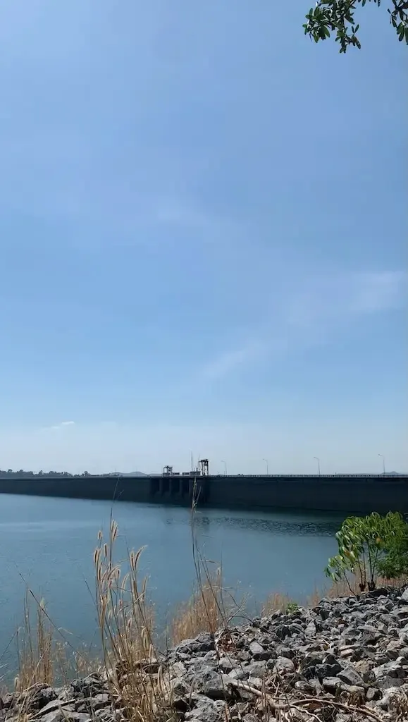 Nakhon Nayok Day Trip: King's Dam and Sarika Waterfall thumbnail