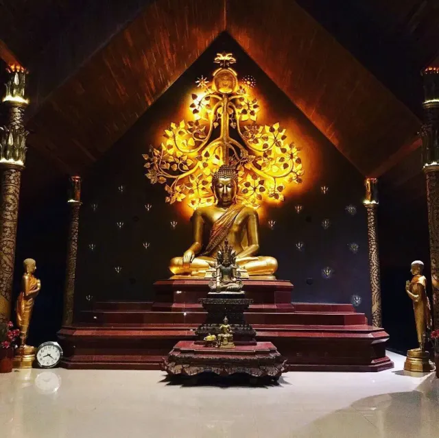 Emerald Triangle 2-Day Tour from Pattaya: Ubon Ratchathani thumbnail
