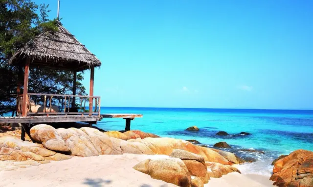 Koh Mun Nork Thai Maldives 2-Day Island Stay from Pattaya thumbnail
