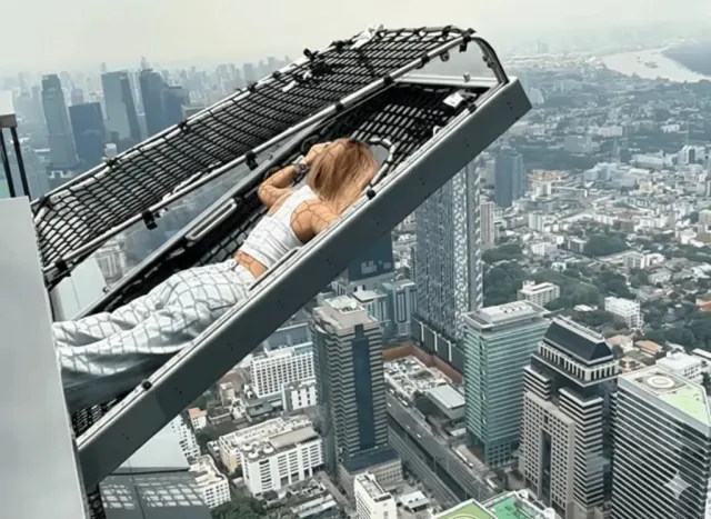 Бангкок: день чудес из Паттайи с MahaNakhon и речным круизом thumbnail