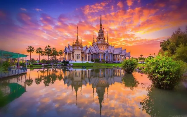 Isan Treasures 2-Day Tour from Pattaya: Phanom Rung & Temples thumbnail