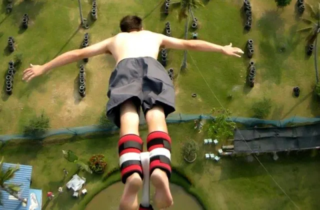 Pattaya'da bungee jumping ve Human Slingshot deneyimi thumbnail
