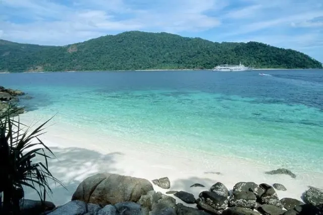 Ko Samet Island 2-Day Trip From Pattaya With Hotel Stay thumbnail