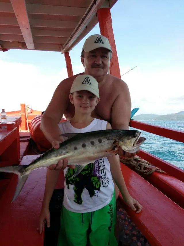 Pattaya Deep Sea Fishing Trip in the Gulf of Thailand thumbnail
