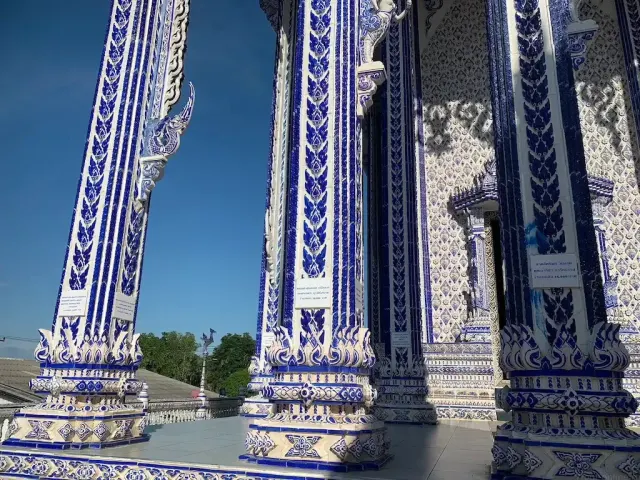 Chanthaburi Day Trip From Pattaya: Waterfall, Cathedral, Dolphins thumbnail